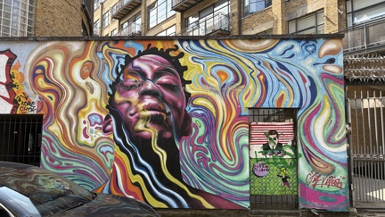 2025 7  UK.London Graffities FABRIKMAUER §===X!&amp;(=